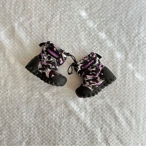 Bogs B-Moc Purple Mountain Camo size 6